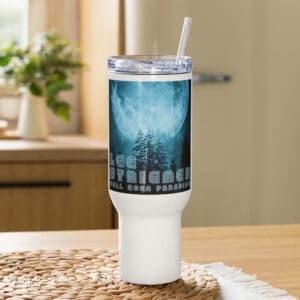 Travel mug with a handle